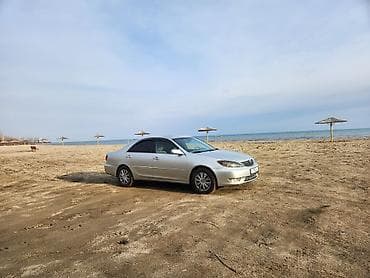 Транспорт: Toyota Camry: 2005 г., Седан — 7