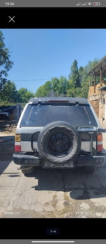 водный мото: Nissan Pathfinder: 1995 г., 3 л, Механика, Бензин, Внедорожник — 4