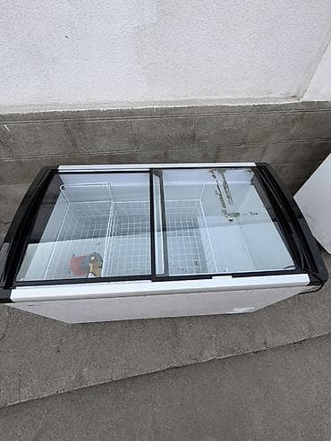 стеклянный холодильник: В наличии — 1