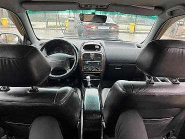 виндом 2000: Mitsubishi Galant: 2002 г., 1.8 л, Ручные, Бензин, Седан — 4