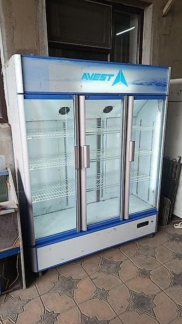 вода в бутылках: Продаю большой холодильник работает отлично в отличном состоянии — 1