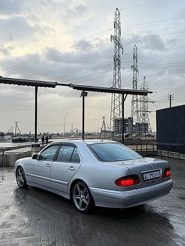 mers 211: Mercedes-Benz E-Class: 2001 г., 4.3 л, Автомат, Бензин, Седан — 2