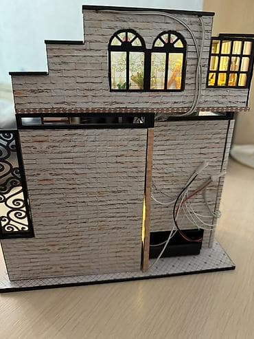 художество: Миниатюрный кукольный дом с подсветкой — трехуровневая интерьерная — 3