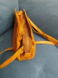 сумка клатч б у: Шикарная сумочка кроссбоди,отличная мягкая кожа, цвет коньякразмер — 25