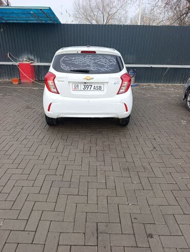 зил водовоз: Chevrolet Spark: 2016 г., 1 л, Автомат, Бензин, Хэтчбэк — 6