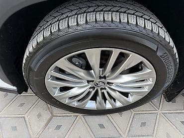 byd e7: Toyota Highlander: 2022 г., 2.5 л, Автомат, Гибрид, Кроссовер — 6