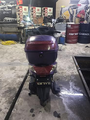 Фиолетовый скутер KINYS M (серия M), городской класс 50–125 см³ — 6