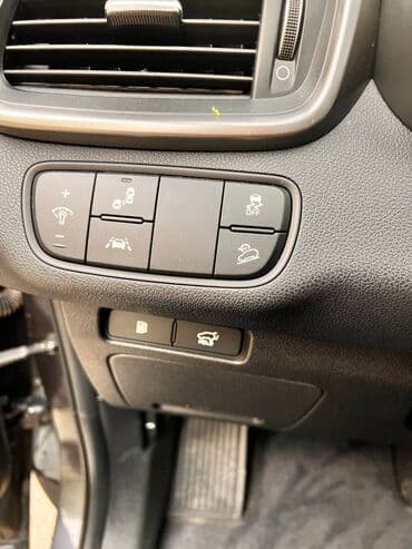 sorento: Kia Sorento: 2019 г., 2 л, Автомат, Дизель, Кроссовер — 9