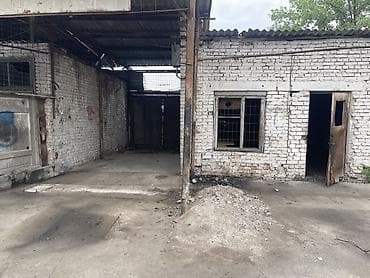 подъемник в аренду: СТО, 200 м², Без оборудования — 1