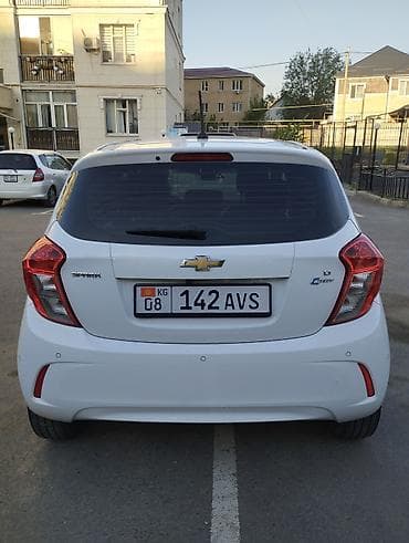 evo poliki: Chevrolet Spark: 2016 г., 0.1 л, Автомат, Бензин, Хэтчбэк — 6