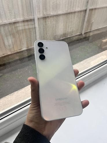 Samsung Galaxy A15, Б/у, 128 ГБ, цвет - Серебристый, 2 SIM