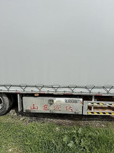 step wgn: Тягач, Renault, 2010 г., Тентованный — 7