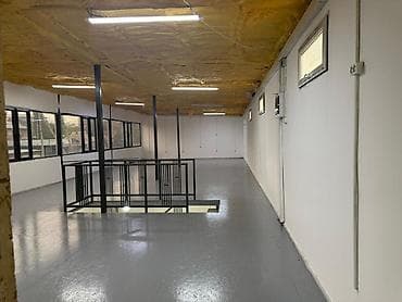 салон помещения: Сдаётся в аренду просторное помещение 200м2 Характеристики и — 8