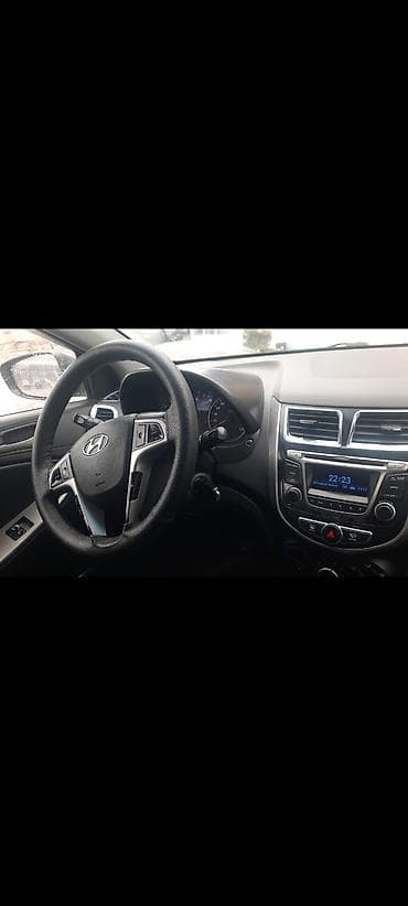 mitsubishi eclipse: Hyundai Solaris: 2015 г., 1.6 л, Автомат, Бензин, Седан — 1