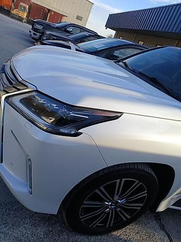 Lexus LX: 2019 г., 5.7 л, Бензин, Внедорожник — 3