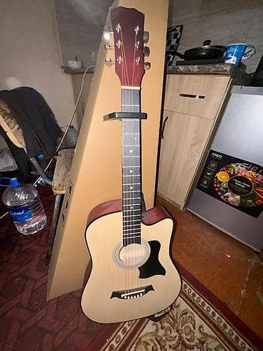 forward apache: Гитара классическая 38 размер Недавно куплена комплект с коробкой — 4