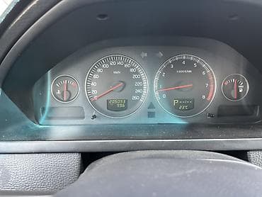авто к 5: Volvo XC90: 2003 г., 2.5 л, Автомат, Газ, Кроссовер — 9