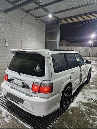Subaru Forester: 2001 г., 2 л, Автомат, Бензин, Универсал