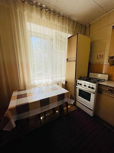 продаю дом чуй: 2 комнаты, 45 м², 104 серия, 3 этаж, Старый ремонт — 5