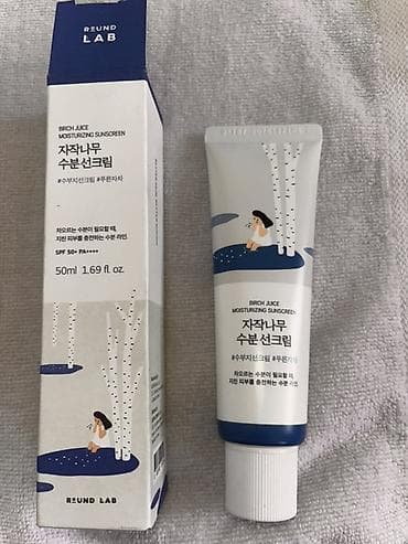 утук для волос: Оригинал Round Lab SPF— увлажняющий солнцезащитный крем для лица — 1