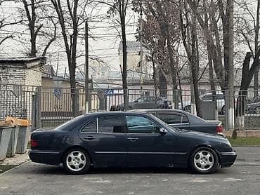 124 amg: Mercedes-Benz E-Class: 2002 г., 3.2 л, Автомат, Дизель, Седан — 4