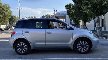 kamri 30: Toyota Ist: 2003 г., Хэтчбэк — 8