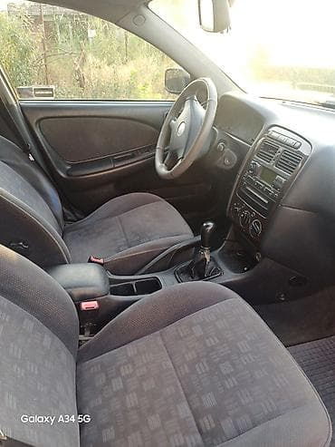 byd leopard 8: Toyota Avensis: 2001 г., 1.8 л, Механика, Бензин, Универсал — 7
