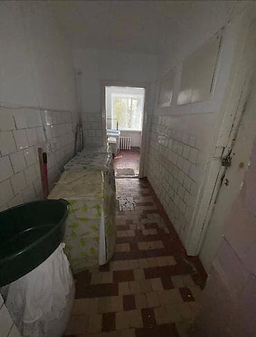 Кыймылсыз мүлк: 1 бөлмө, 18 м², 5-мкр Жатакана, 2 кабат, Эски ремонт — 7
