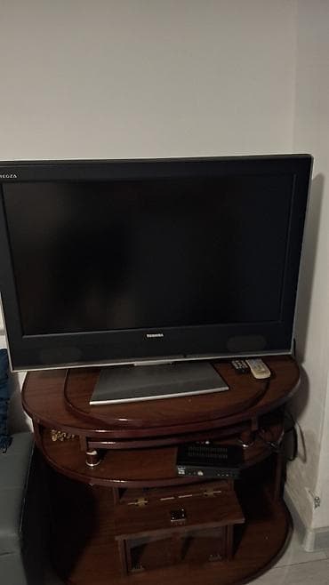 Телевизор.TOSHIBA 32VL67C продаётся