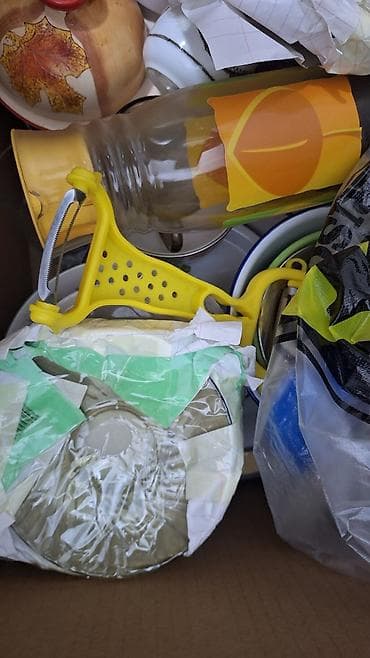 Набор кухонной утвари и посуды (смешанная коробка) Состав по фото: - — 3