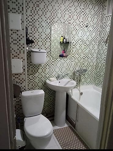 Коммерческая недвижимость: 2 комнаты, 44 м², 104 серия, 1 этаж, Старый ремонт — 4