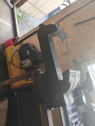 козел строительный: Тиски слесарные поворотные повышенной мощности ГОСТ 4045-57 — 8