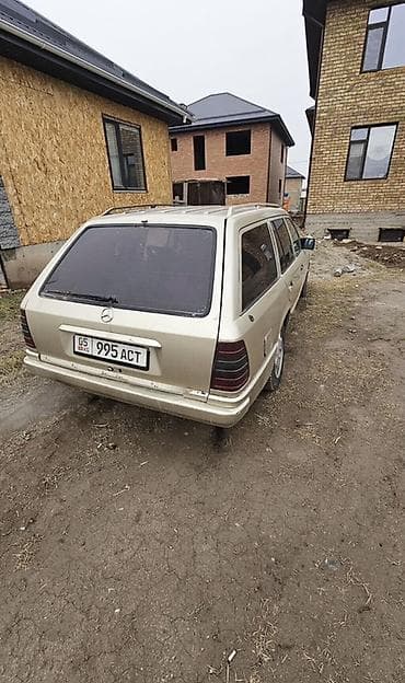 Mercedes-Benz W124: 1989 г., Универсал