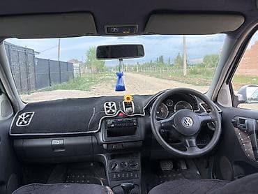 Volkswagen Polo: 2001 г., 1.4 л, Хэтчбэк — 4