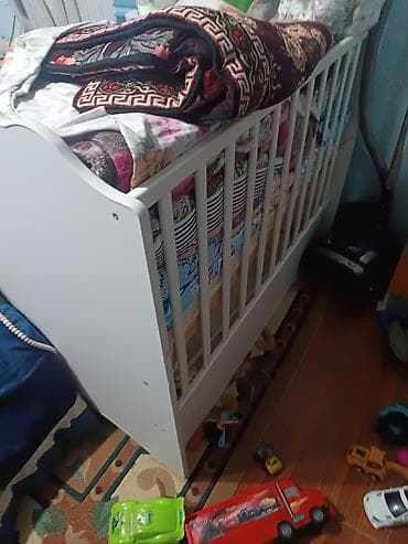 детский кровать машина: Детская кроватка с высокими бортиками - Материал: ЛДСП/МДФ (белый — 1