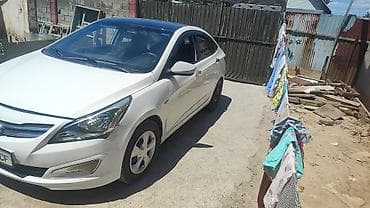 Hyundai Solaris: 2015 г., 1.6 л, Автомат, Седан