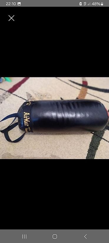 Велоаксессуары: Боксерская груша подвесная AirWair - Компактная цилиндрическая груша — 1