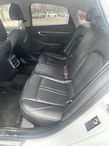 Hyundai: Hyundai Sonata: 2019 г., 2 л, Автомат, Газ, Седан — 10