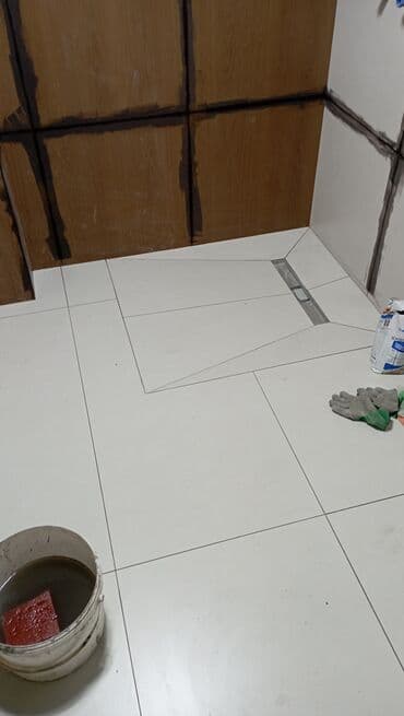 стеклянные стелажи: Фартук на кухне, Укладка плитки в ванной, Укладка плитки на стену | Керамогранитая плитка, Мозаичная плитка, Стеклянная плитка | Вертикальная укладка, Диагональная укладка, Горизонтальная укладка Больше 6 лет опыта — 1