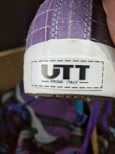 Нужен телефон,так как свой утопилсам занимаюсь кроссовками только — 30