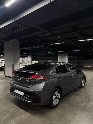 cruiser: Hyundai Ioniq: 2019 г., 1.6 л, Автомат, Гибрид — 8