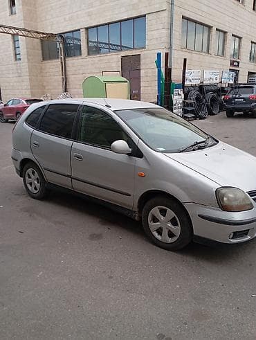 terrano 2: Nissan Almera Tino: 2002 г., Автомат, Газ — 2