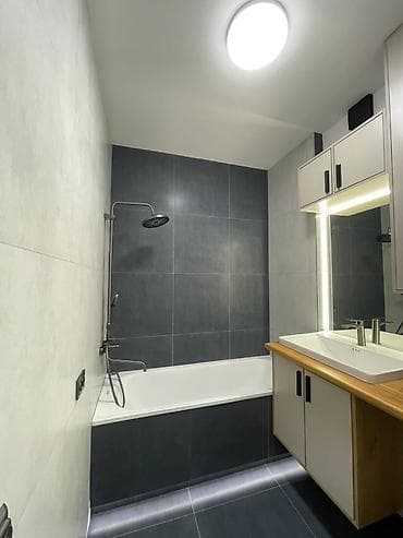 3 комнаты, 83 м², 2 этаж, Дизайнерский ремонт
