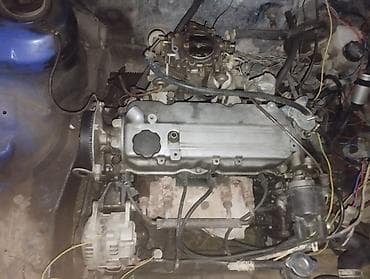 грузовой мазда: Mazda 626: 1989 г., Седан — 6