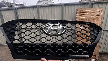 Решетки радиатора: Решетка радиатора Hyundai Оригинал — 2