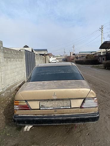 Продажа авто: Mercedes-Benz W124: 1988 г., 2.6 л, Механика, Бензин, Седан — 4
