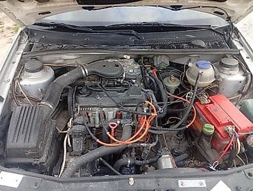 vr6 2 8: Volkswagen Vento: 1993 г., 1.8 л, Механика, Бензин, Седан — 10