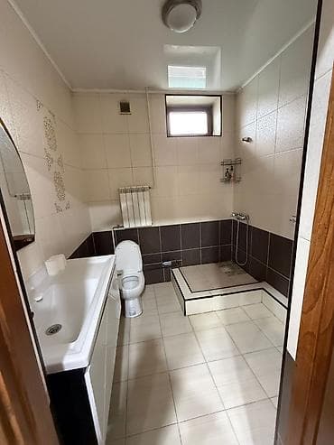 сдаю особняки: 280 м², 8 комнат, Бронированные двери, Парковка, Утепленный — 10