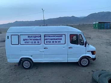 авто грузовые: Грузовик, Mercedes-Benz — 2