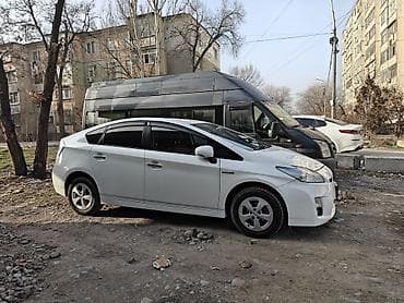 corolla runx: Toyota Prius: 2009 г., 1.8 л, Гибрид, Лифтбек — 2